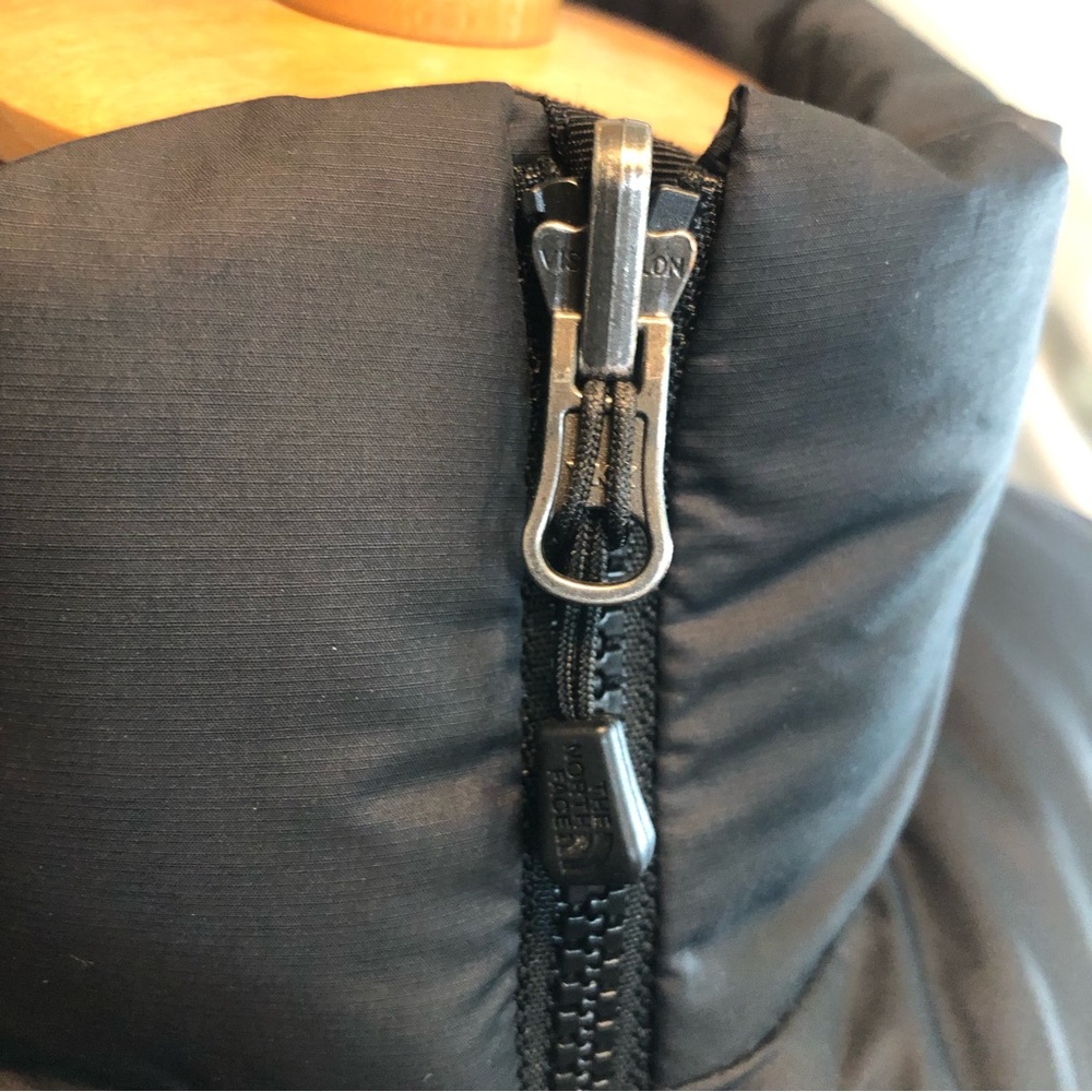 The North Face 700 Women's Size XS Full Zip Puffer Goose Down Black Jacket - Picture 6 of 16